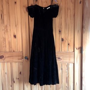 Moda International Velvet Black dress
